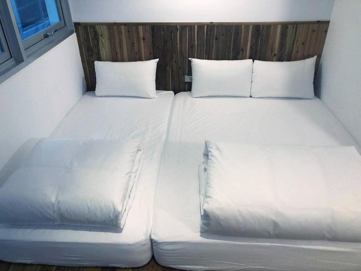 Star Hostel Taichung Parklane Exterior photo